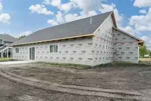 148 Hidden Oaks Cir, Mankato, MN 56001 - Photo 10