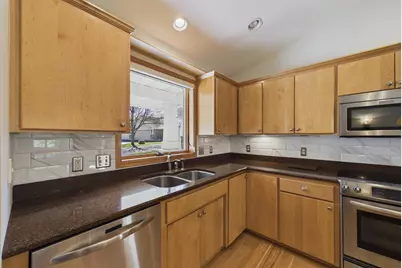 920 Keystone Court N #7, Hudson, WI 54016 - Photo 6