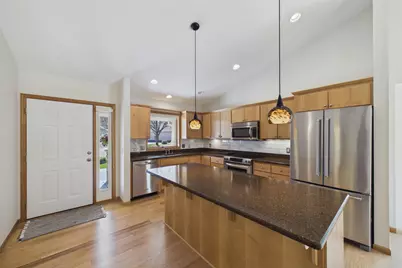 920 Keystone Court N #7, Hudson, WI 54016 - Photo 4