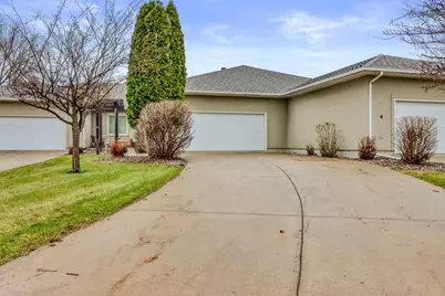 2709 30th Avenue S, Fargo,  58103 - Photo 1