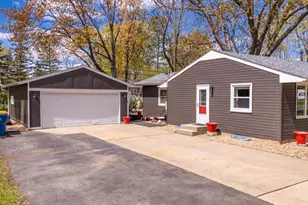 3681 Kenny Ln, White Bear Lake, MN 55110 - Photo 48