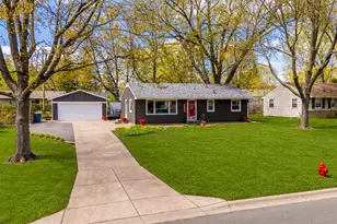 3681 Kenny Ln, White Bear Lake, MN 55110 - Photo 2