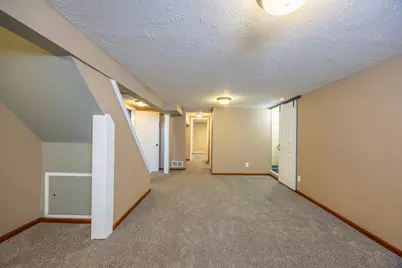 3681 Kenny Lane, White Bear Lake, MN 55110 - Photo 28