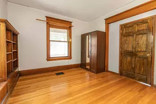 1437 Englewood Ave, Saint Paul, MN 55104 - Photo 14