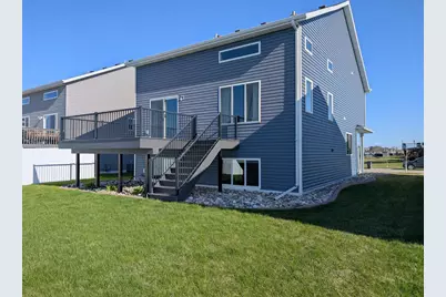 1221 46th Avenue S, Moorhead, MN 56560 - Photo 8