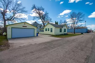 407 Holden Ave, Henning, MN 56551 - Photo 6