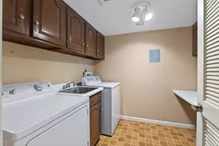 5601 Dewey Hill Rd, Edina, MN 55439 - Photo 34
