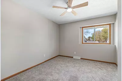 9303 Hallmark Avenue S, Cottage Grove, MN 55016 - Photo 36
