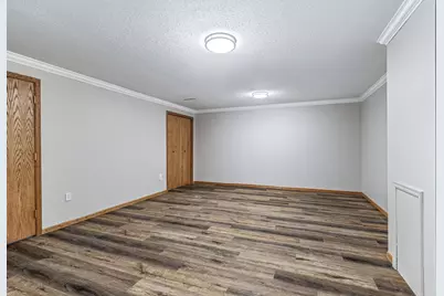 9303 Hallmark Avenue S, Cottage Grove, MN 55016 - Photo 46