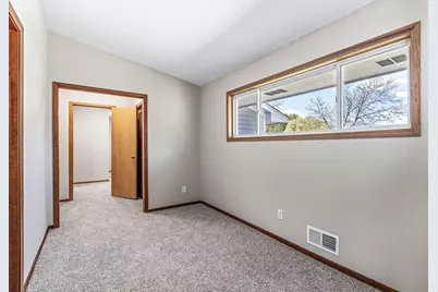 9303 Hallmark Avenue S, Cottage Grove, MN 55016 - Photo 28