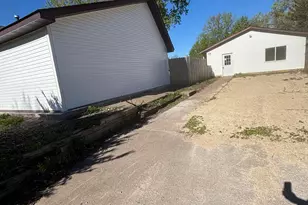 878 Washington St, Prescott, WI 54021 - Photo 4