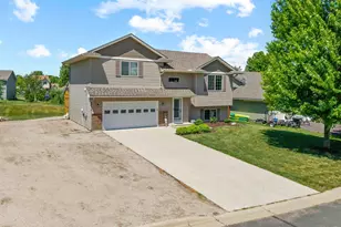 202 Summerfield Ln, Waverly, MN 55390 - Photo 1