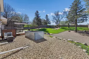 4770 142 Nd Street W, Apple Valley, MN 55124 - Photo 32
