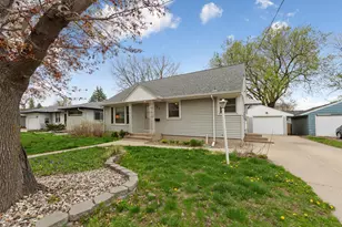 123 Long St, Mankato, MN 56001 - Photo 2