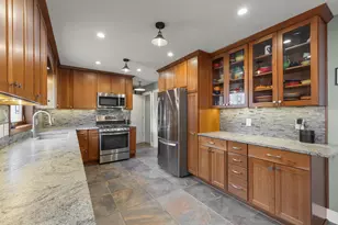 4042 Vincent Ave N, Minneapolis, MN 55412 - Photo 14