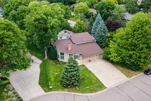 10300 27th Ave N, Plymouth, MN 55441 - Photo 2