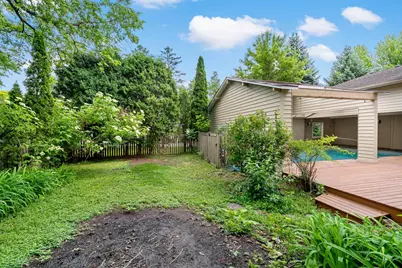 10300 27th Avenue N, Plymouth, MN 55441 - Photo 4