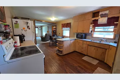 211 13th Street, Heron Lake, MN 56137 - Photo 4