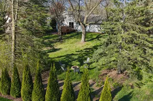 5870 Daniel Ct, Shoreview, MN 55126 - Photo 4