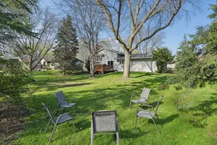 5870 Daniel Ct, Shoreview, MN 55126 - Photo 6
