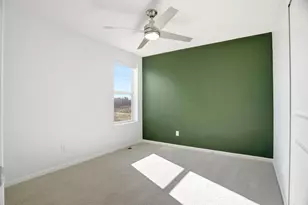 5581 Yucca Ln N, Plymouth, MN 55446 - Photo 18