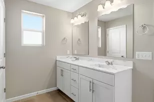 5581 Yucca Ln N, Plymouth, MN 55446 - Photo 14