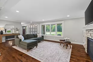 8955 Quinn Rd, Chanhassen, MN 55317 - Photo 4