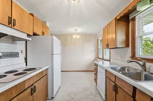 3821 4th Pl NW, Rochester, MN 55901 - Photo 8