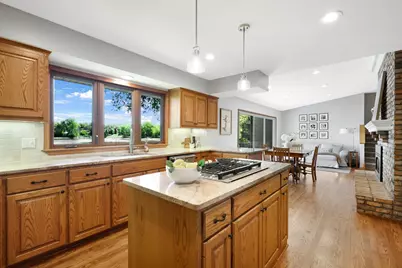 9885 Oak Shore Drive, Lakeville, MN 55044 - Photo 20
