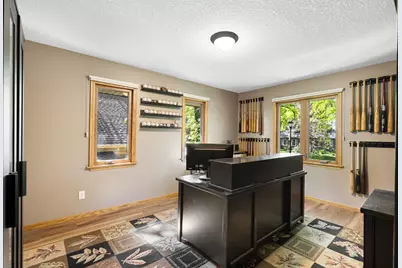 9885 Oak Shore Drive, Lakeville, MN 55044 - Photo 28