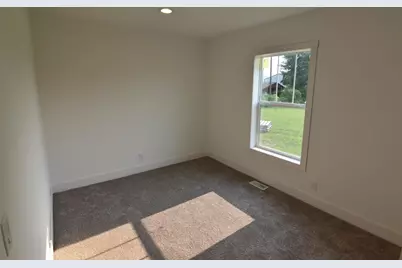 319 3rd Avenue SW, Baudette, MN 56623 - Photo 12