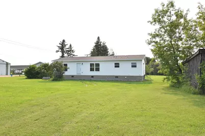 319 3rd Avenue SW, Baudette, MN 56623 - Photo 2