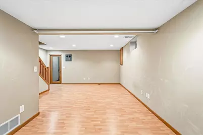 10247 Nottingham Trail, Eden Prairie, MN 55347 - Photo 38