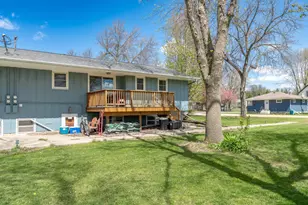 502 Vine Ave W, Montgomery, MN 56069 - Photo 18