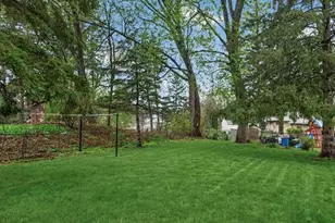 1845 City Heights Dr, Maplewood, MN 55117 - Photo 14