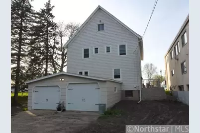 2506 7th Avenue E, North Saint Paul, MN 55109 - Photo 2