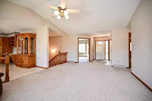 130 Benson Dr, Lewiston, MN 55952 - Photo 6