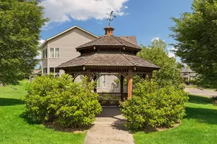 7638 Ridgeview Way, Chanhassen, MN 55317 - Photo 36