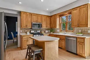 2719 Longacres Dr, Chanhassen, MN 55317 - Photo 26