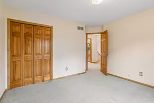 2719 Longacres Dr, Chanhassen, MN 55317 - Photo 42