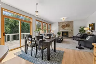 2719 Longacres Dr, Chanhassen, MN 55317 - Photo 32