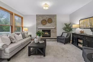 2719 Longacres Dr, Chanhassen, MN 55317 - Photo 24