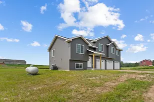 16780 Eagle Ridge Cir, Pine City, MN 55063 - Photo 2
