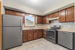 11 1/2 8th Ave NW, Kasson, MN 55944 - Photo 4