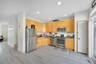 15747 Fremont Way, Apple Valley, MN 55124 - Photo 10