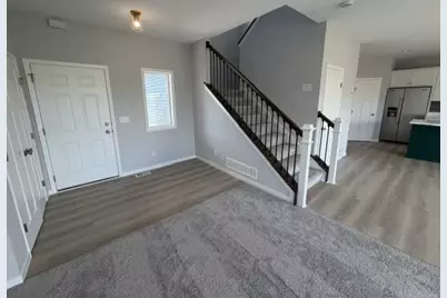 981 45th Avenue NE, Saint Cloud, MN 56304 - Photo 4