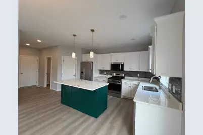 981 45th Avenue NE, Saint Cloud, MN 56304 - Photo 10