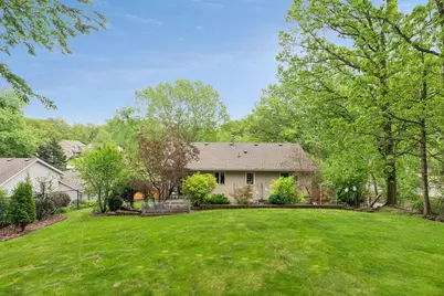 589 McKnight Road S, Saint Paul, MN 55119 - Photo 42