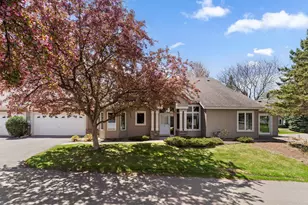 962 Stratford Ln W, Burnsville, MN 55337 - Photo 2