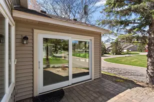 962 Stratford Ln W, Burnsville, MN 55337 - Photo 34